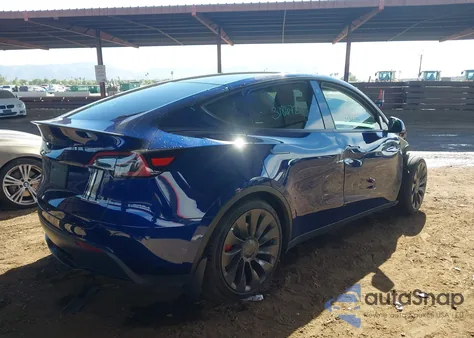 2022 Tesla Model Y Performance Dual Motor All-Wheel Drive from USA, damaged, VIN 7SAYGDEF6NF318672